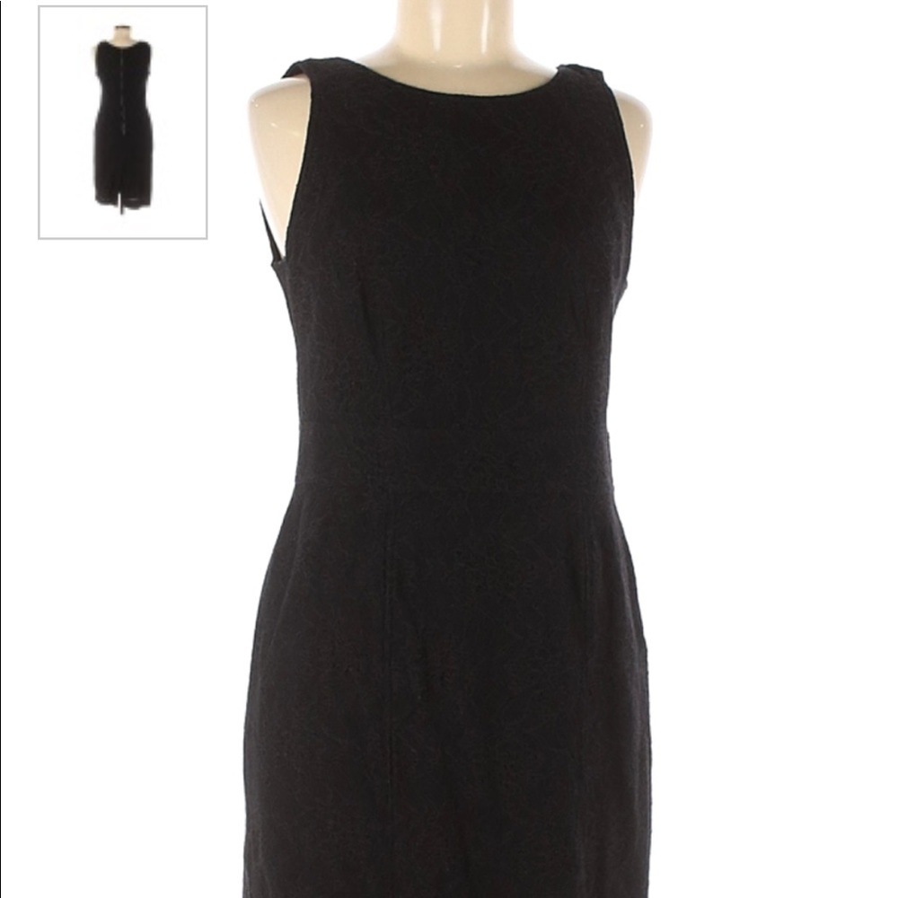 Burberry Black Sleeveless Sheath Dress good used condition.